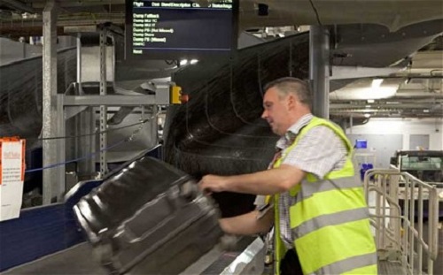 lavoro carico scarico bagagli malpensa